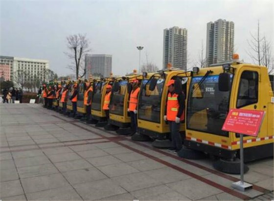 圣倍諾電動清掃車