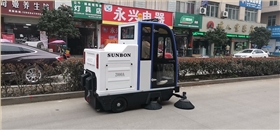 電動清掃車電池維護(hù)時應(yīng)注意什么