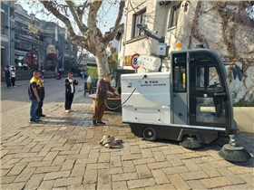 電動清掃車適合物業(yè)公司在地下停車場和社區(qū)道路上使用