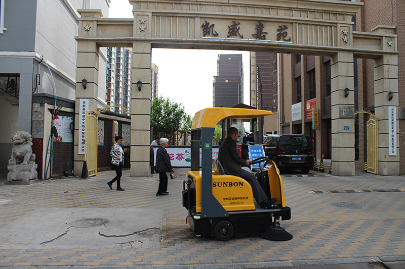 小型電動掃地車的價格優(yōu)勢分析